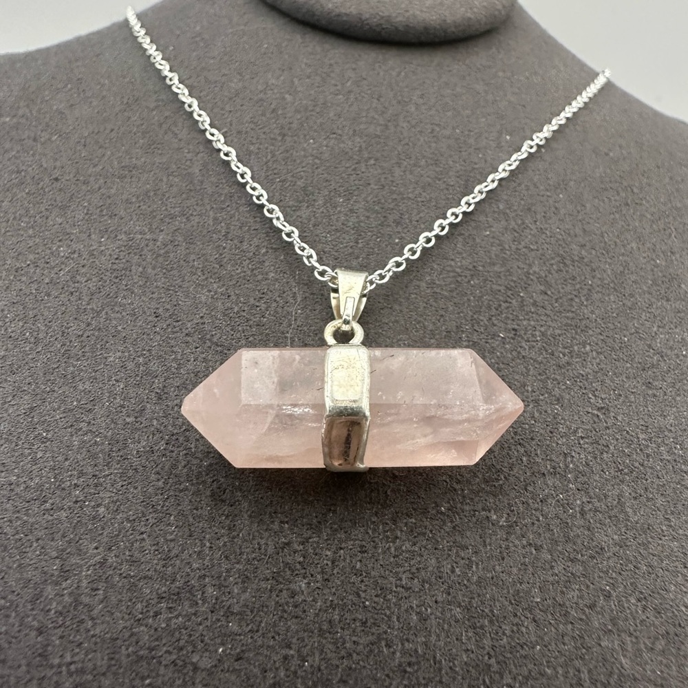Double Terminated Rose Quartz Pendant on Silver Box Chain - Picture 2 of 8